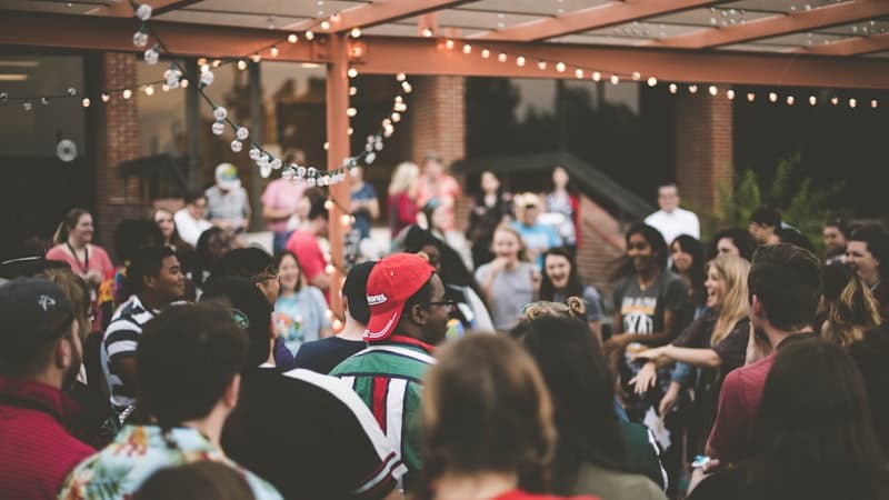 Rencontre à Charleroi : Trouvez l'Amour dans la Métropole du Pays Noir en 2026