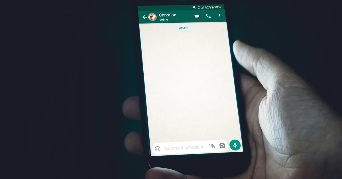 Groupe WhatsApp de rencontre : illustration de l'article Koeur24